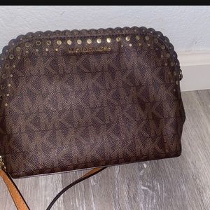 Michael kors cross purse